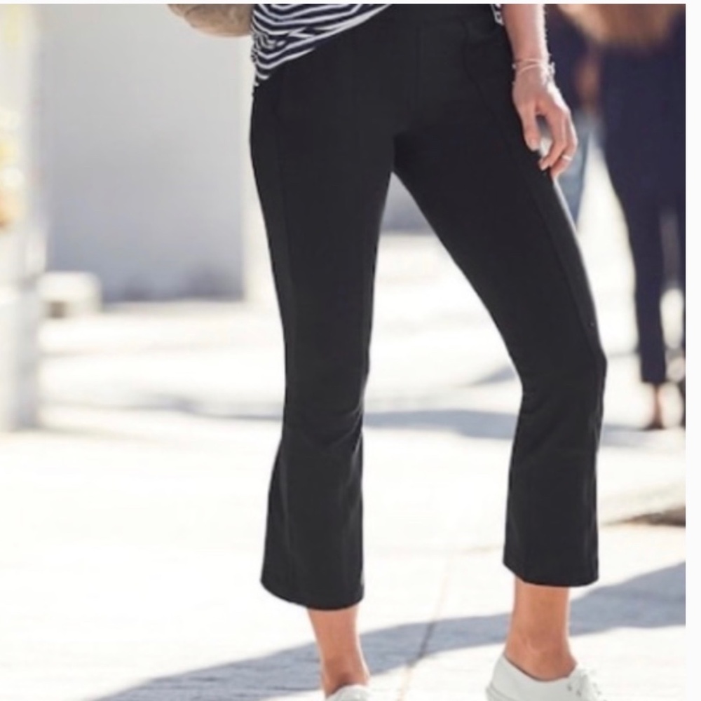 Athleta Salutation Kickflare crop pant NEW